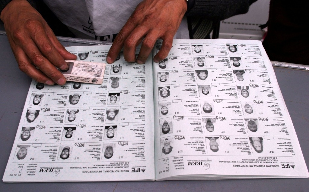 La Jornada - Define INE lista nominal; son 98 millones 329 mil 591 electores