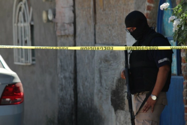 Cuatro personas muertas y seis heridas fue el saldo de un ataque armado en el establecimiento Negros Bar, en Celaya, informó la Secretaría de Seguridad municipal. Foto Cuartoscuro /Archivo
