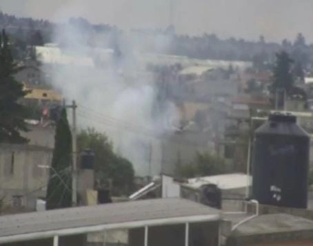 Em la vivienda donde se registró la explosión, presuntamente fabricaban juegos pirotécnicos. Foto La Jornada 
