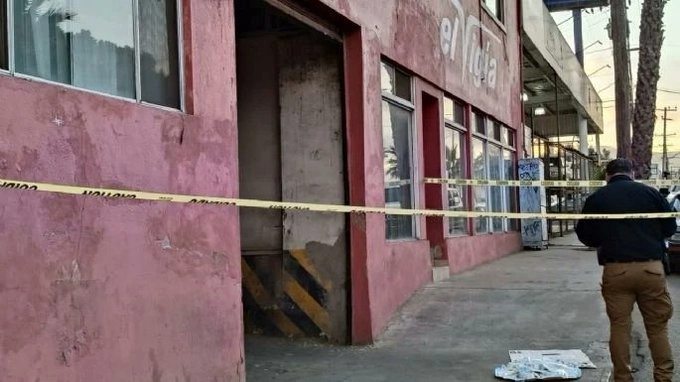 En el mensaje firmado por presuntos criminales se menciona a dos personas referidas en una manta hallada en el nodo vial El Gallo el 15 de octubre, a quienes acusa de estafa. Foto César Córdova / El Vigía
