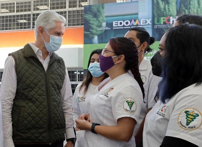 El gobernador del Estado de México llamó a los maestros y estudiantes a regresar a las aulas. Foto @alfredodelmazo