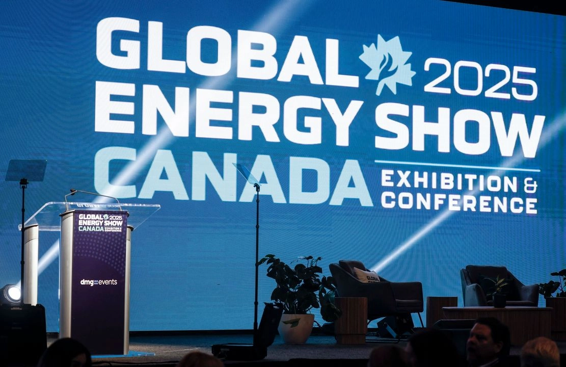 El logotipo de la Feria Mundial de Energía en Calgary, Alberta, Canadá, el martes 10 de junio de 2025. Foto