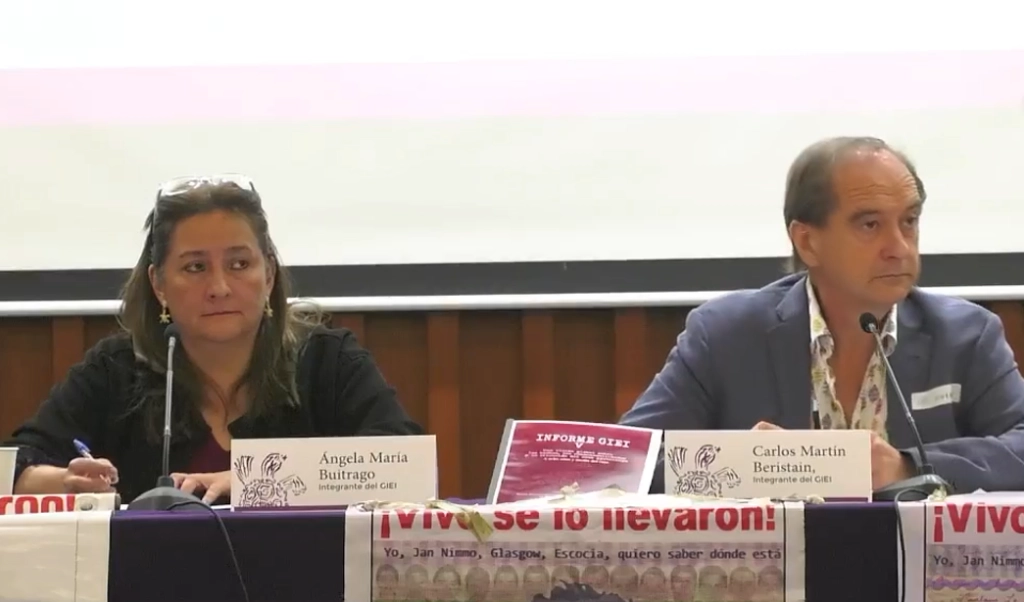 Integrantes del GIEI Ayotzinapa durante conferencia de prensa. Imagen tomada del video emitido en redes sociales