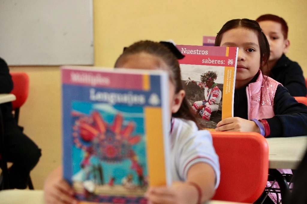 Menores de escuela primaria durante una clase en imagen de archivo. Foto Luis Castillo 