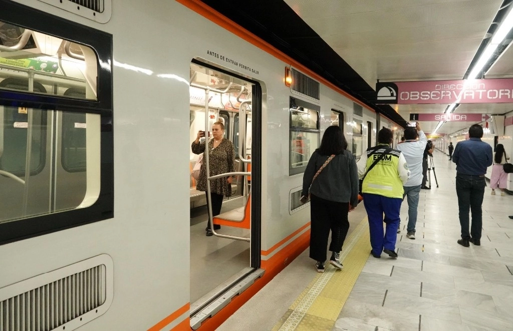 El sindicato hace un llamado a las autoridades del STC para la inmediata solución a la revisión salarial y prestaciones de los trabajadores del Metro. Foto Cuartoscuro