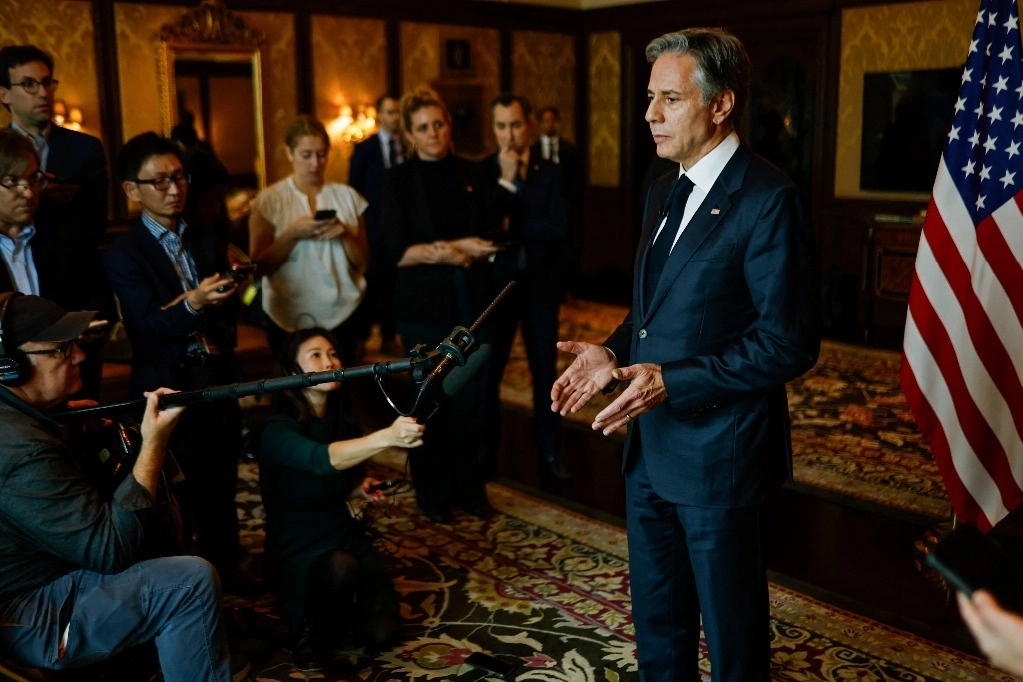 El Secretario de Estado de los Estados Unidos, Antony Blinken, se dirige a los medios de comunicación, tras la conclusión del diálogo ministerial 2+2 en Nueva Delhi el 10 de noviembre de 2023. Foto Afp