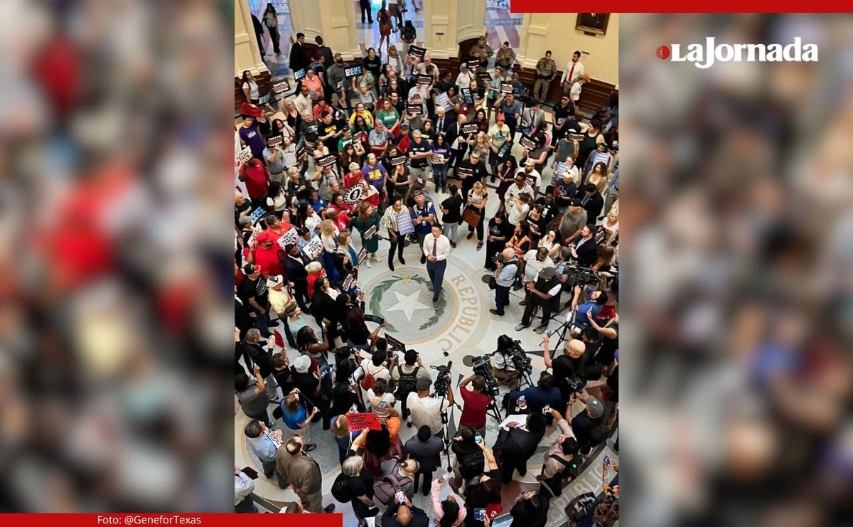 "Esta no es una decisión que tomamos a la ligera, pero es una que hacemos con absoluta claridad moral", declaró en un comunicado el presidente de la bancada demócrata de la Cámara de Representantes, Gene Wu.