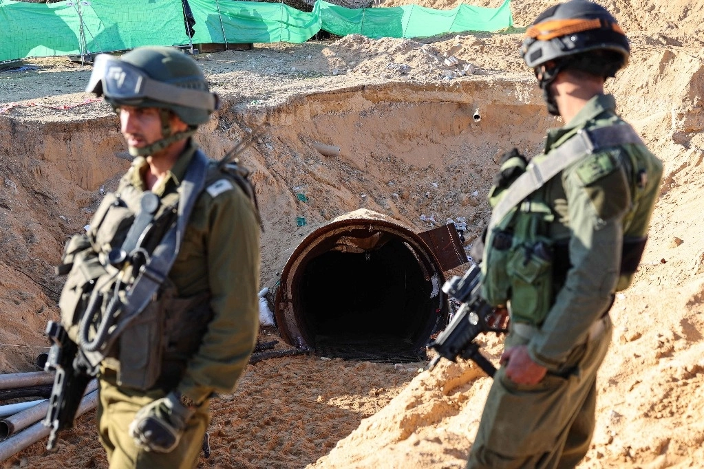El ejército israelí halló en Gaza un túnel que desemboca cerra del territorio israelí. Foto Afp