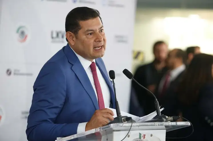 El presidente de la Mesa Directiva del Senado, Alejandro Armenta. Foto Pablo Ramos / Archivo