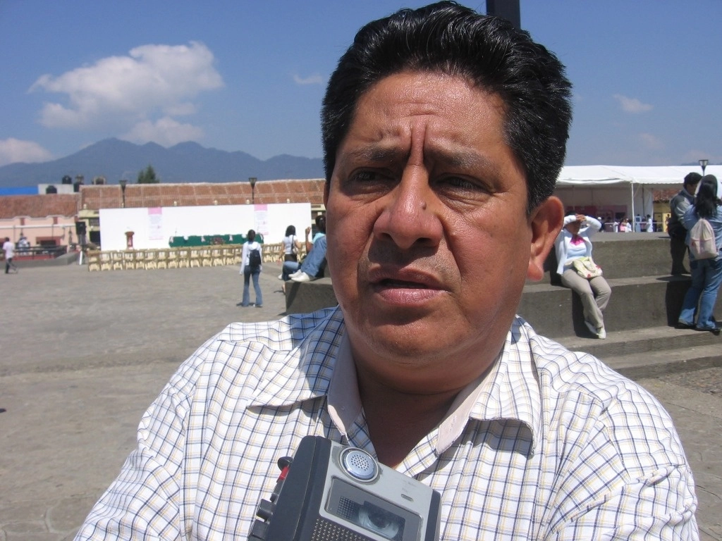 Esdras Alonso González, pastor general del Movimiento Evangélico Alas de Águila, con sede en San Cristóbal. Foto Elio Henríquez