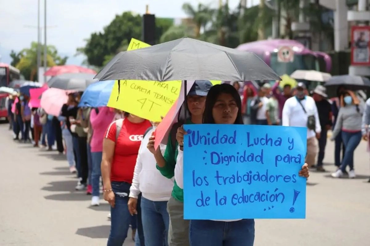 Protesta de maestris de los Telebachilleratos del Estado de Oaxaca. 