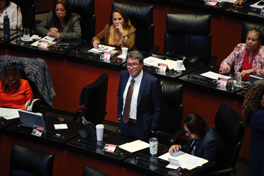 El senador de Morena, Ricardo Monreal, promovió el juicio de amparo el 3 de noviembre y señaló como autoridad responsable a la gobernadora de Campeche por la propagación de conversaciones contenido en mensajes de texto. Foto Cristina Rodríguez / Archivo