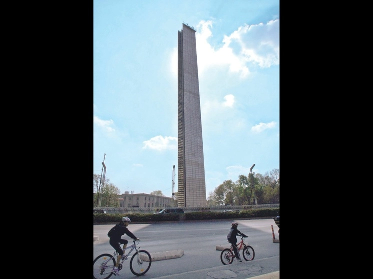 El monumento, ubicado en Paseo de la Reforma, se inauguró en enero de 2012 y conmemora el bicentenario de la Independencia de México. Foto Guillermo Sologuren / Archivo 