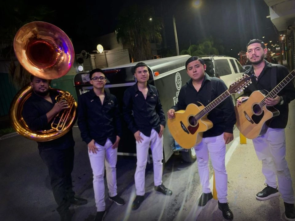 La agrupación originaria de Reynosa es reconocida en el ámbito local por presentarse en eventos y fiestas privadas.