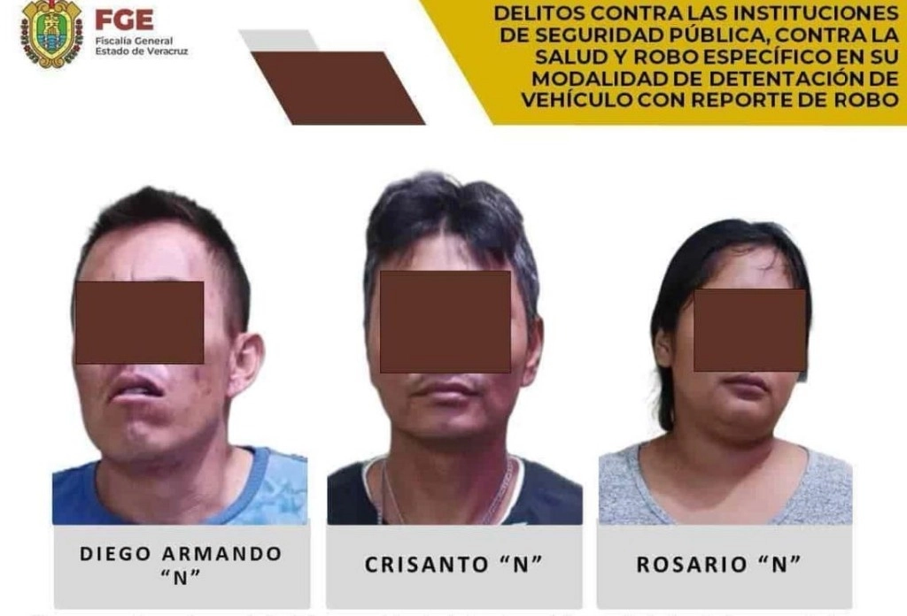 El 23 de diciembre la FGE obtuvo vinculación a proceso en contra de Diego Armando “N”, Crisanto “N” y Rosario “N” como presuntos responsables de los delitos contra las instituciones de seguridad pública. Foto tomada de X @FGE_Veracruz.