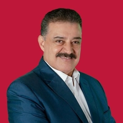 El coordinador de la fracción guinda en GDL, dijo que el año pasado el gobierno municipal compró equipos de cómputo a sobreprecio. Foto tomada del Twitter de @DrCarlosLomeli / Archivo