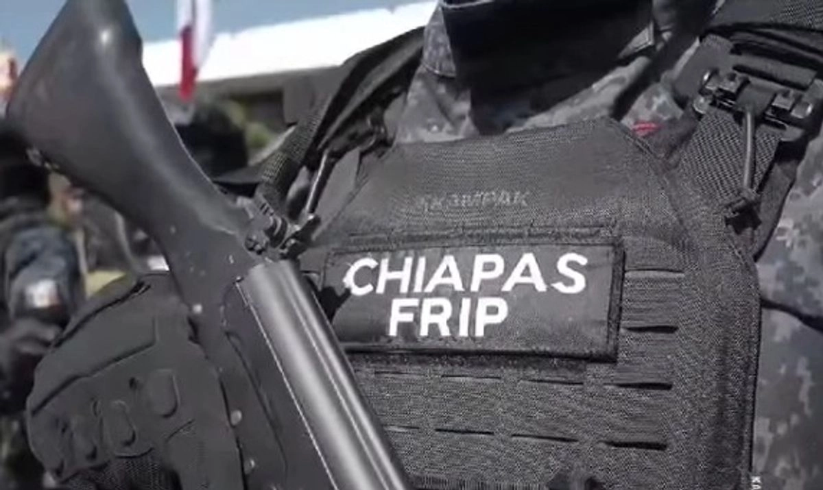Uno de los elementos del grupo Fuerza de Reacción Inmediata Pakal. 