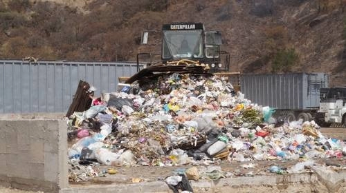 En 2018, las autoridades de Naucalpan, estado de México, pusieron en marcha un proyecto para convertir en energía los residuos sólidos del municipio. Foto La Jornada
