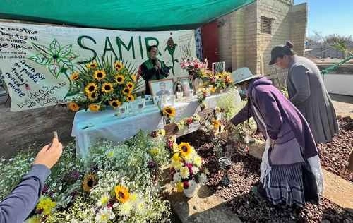Altar en memoria de Samir Flores a tres años de su asesinato, colocado en febrero pasado. Foto Rubicela Morelos