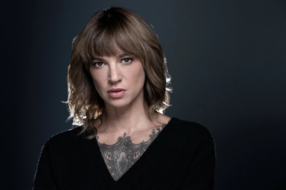 Asia Argento presentó su autobiografía titulada ‘Anatomía de un corazón salvaje’. Foto Afp