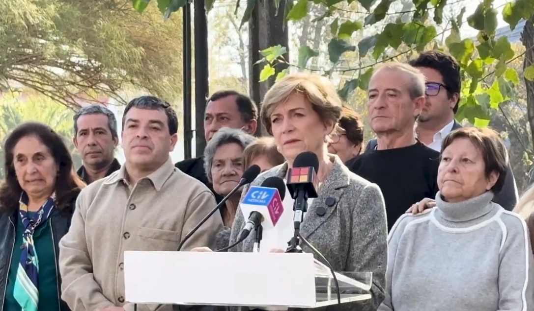 Evelyn Matthei, la candidata presidencial dijo que le bastará un decreto para dejar sin efecto el cierre de la cárcel. Foto 