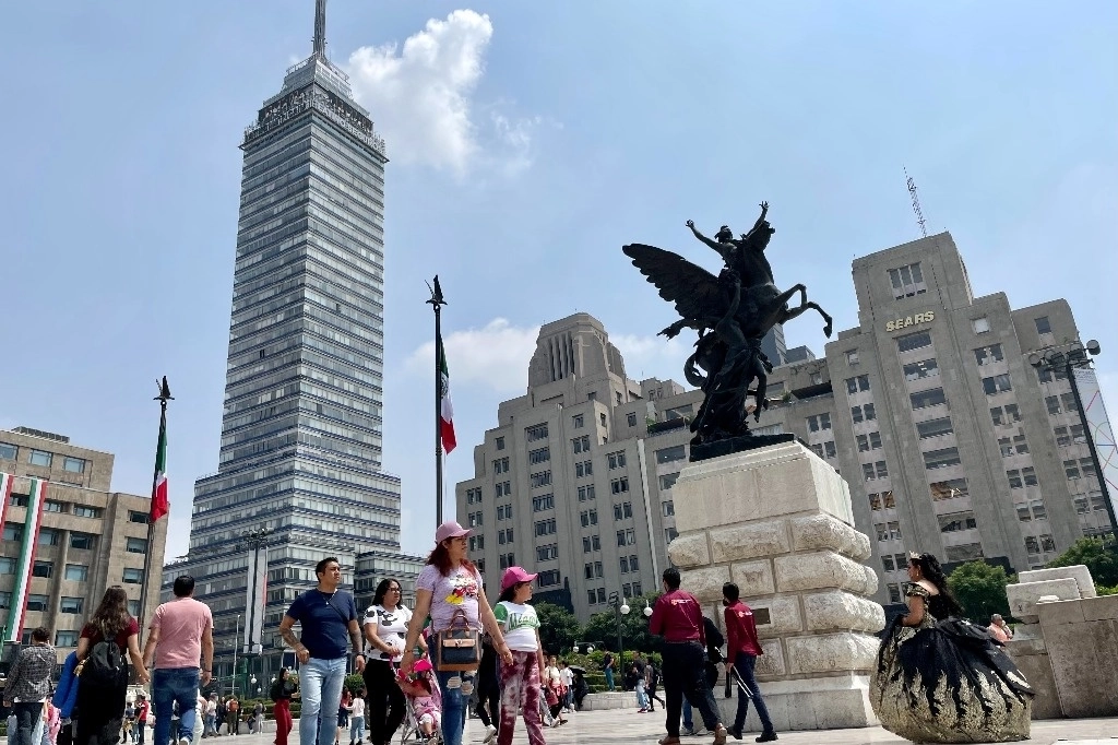 La economía mexicana enfrentará un entorno de desaceleración al concluir este año y a inicios del siguiente, afirmó Ve por Más. Foto Roberto García Ortiz / Archivo
