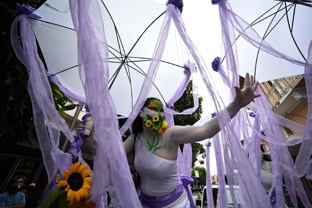 Durante la manifestación por el Día Internacional de la Mujer en la capital de Guatemala. Foto Afp 