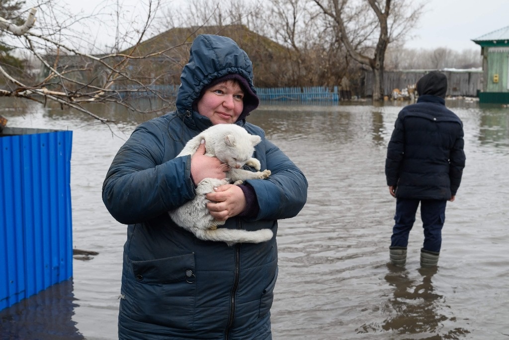 More than 13,000 people evacuated from flooded areas of Orenburg, Russia
