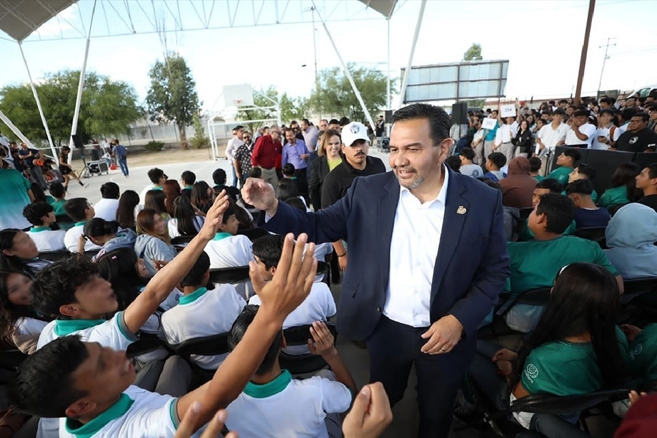 Cruz Pérez Cuéllar, alcalde con licencia de Cd. Juárez, Chihuahua y candidato de Morena a la relección. Foto Tomada de https://www.facebook.com/CruzPerezCuellarCh 
