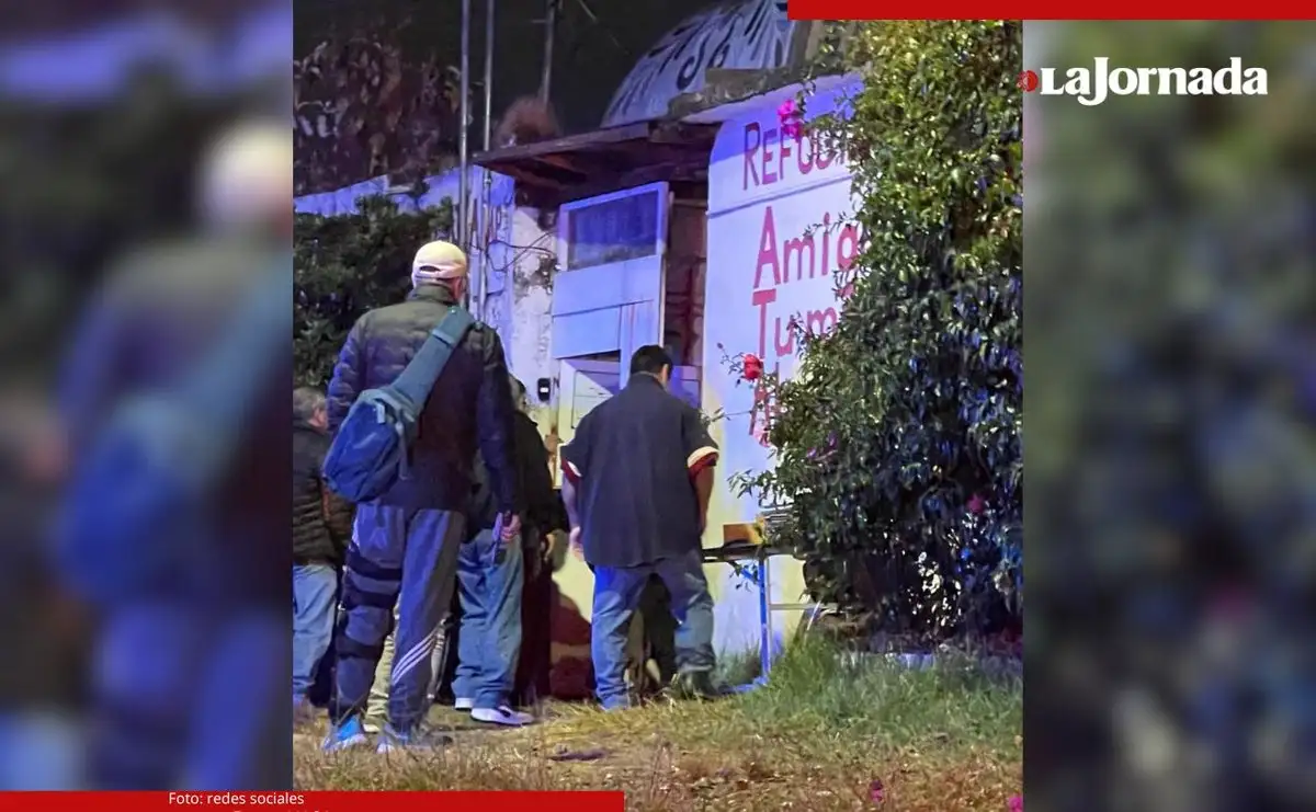 El operativo para desalojar a las personas que ya habitaban al interior del predio, se realizó la madrugada de este jueves, sin que se reportaran agresiones y estuvo coordinado con elementos de la policía capitalina quienes constataron la diligencia de desalojo que comenzó desde las 12:15 horas.