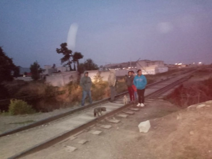 Después de las 03:00 horas de este lunes se percibió un fuerte olor a gas en el poblado de Amozoc, Puebla. Foto La Jornada