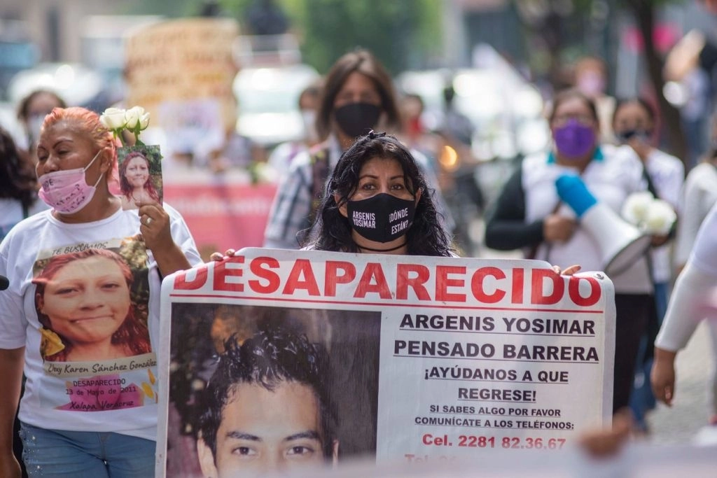 Familiares de desaparecidos durante una protesta en imagen de archivo. Foto Madres y familiares de desaparecidos en Xalapa, Veracruz. Foto Sergio Hernández