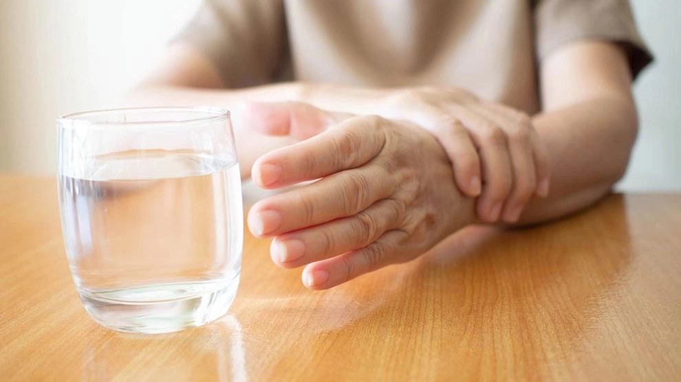 Estos dispositivos médicos “harían extensivos los beneficios a un mayor número de personas de escasos recursos con Parkinson, epilepsia, dolor crónico y trastornos psiquiátricos, afecciones en las que también es útil el dispositivo”. Imagen tomada de Gaceta UNAM / Archivo 