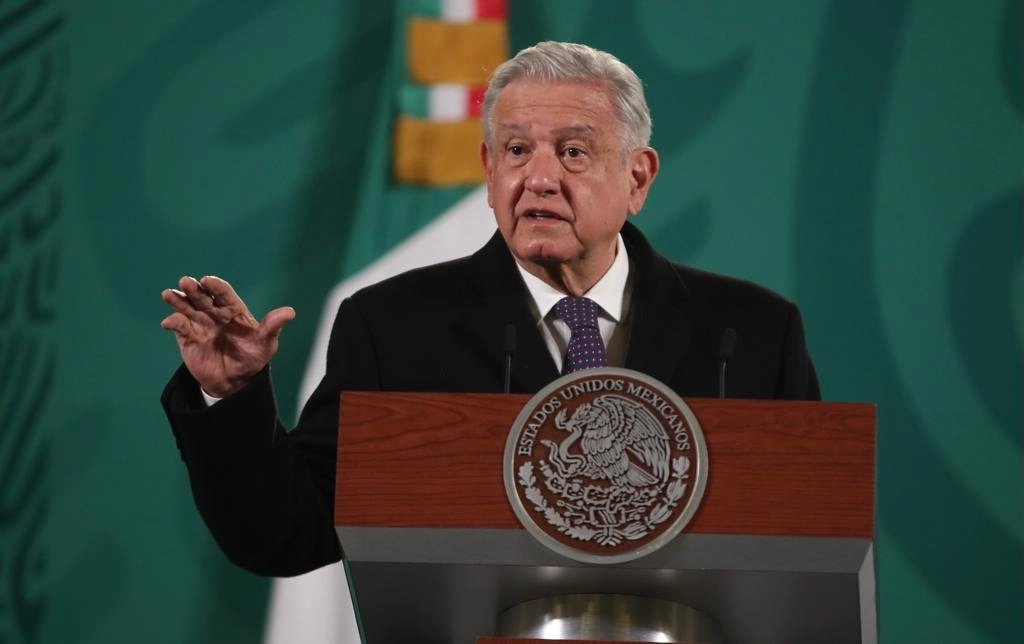 El presidente Andrés Manuel López Obrador durante su conferencia matutina en Palacio Nacional, en la Ciudad de México, el 23 de diciembre de 2021. Foto José Antonio López


