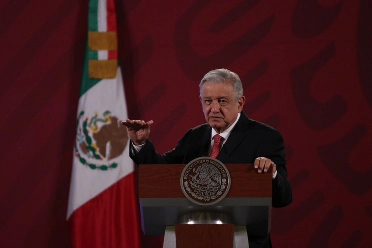 El presidente Andrés Manuel López Obrador anunció que este mes se inaugurará la Línea 3 del Tren Ligero en Guadalajara y hay progreso en la construcción del tren suburbano Toluca-Ciudad de México. Foto Cuartoscuro