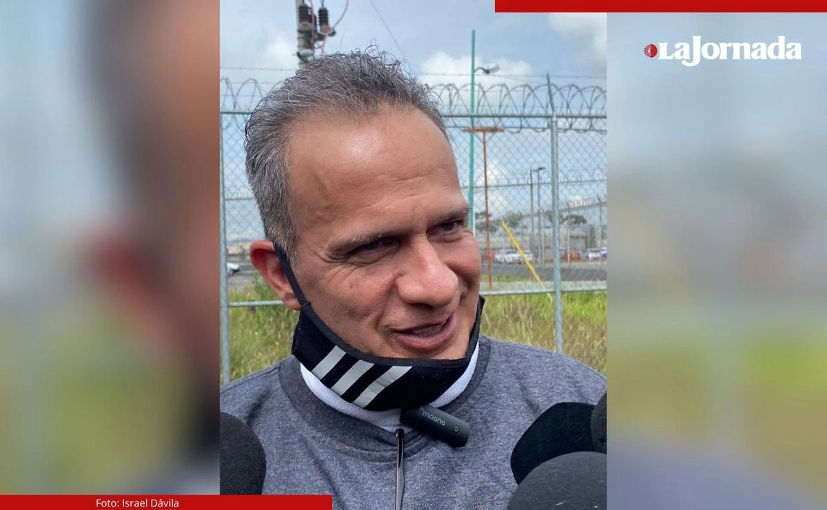 Israel Vallarta sale del penal del Altiplano tras ser absuelto de secuestro, el 1° de agosto de 2025. Foto 