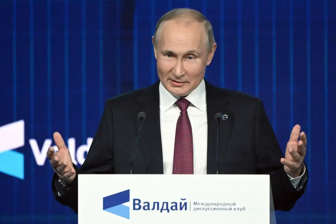 El presidente ruso, Vladimir Putin, negó tener intenciones de recurrir a las armas nucleares en Ucrania, el 27 de octubre de 2022. Foto Afp 