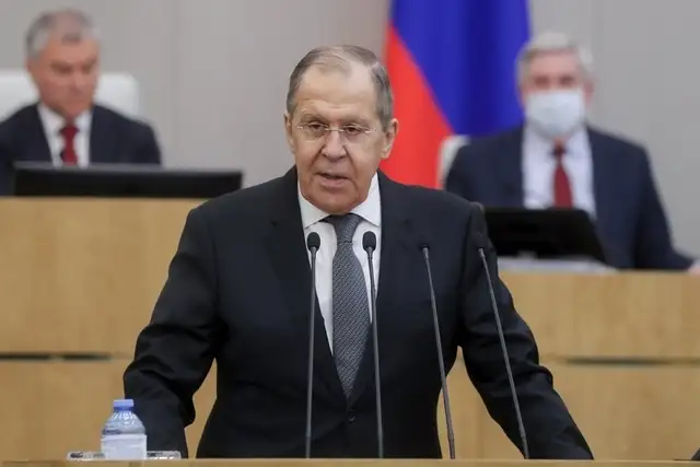 “No habrá una guerra hasta donde dependa de la Federación Rusa, no queremos una guerra", afirmó el ministro de Exteriores ruso, Sergei Lavrov (en imagen de antier). Foto Ap 