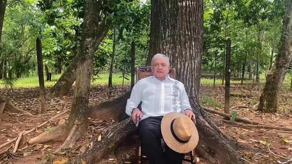 El entonces presidente López Obrador, desde su rancho en Palenque. Foto Cuartoscuro / Archivo 