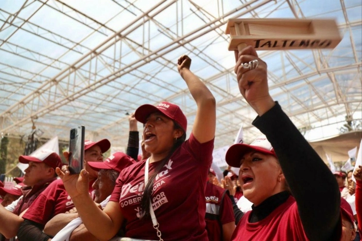 Militantes de Morena durante un evento de la gobernadora electa del Edomex, Delfina Gómez en imagen de archivo. Foto tomada de la página de Facebook Delfina Gómez