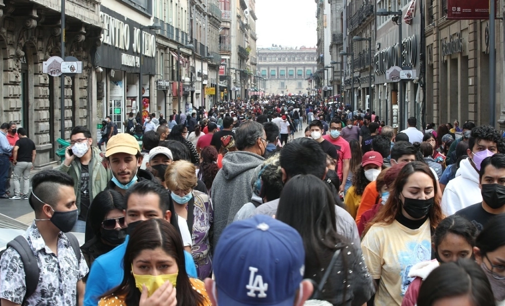 El número de personas ocupadas en la informalidad fue de 31 millones 700 personas. Foto José Antonio López / Archivo