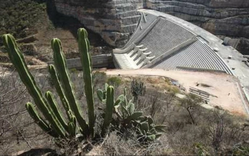 Las obras de la presa El Zapotillo, en los Altos Sur de Jalisco. Foto Arturo Campos Cedillo / Archivo