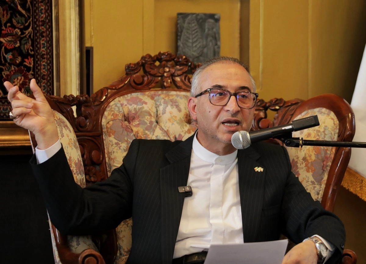 El embajador iraní Abolfazl Pasandideh rechazó lo revelado por un funcionario no identificado de EU.