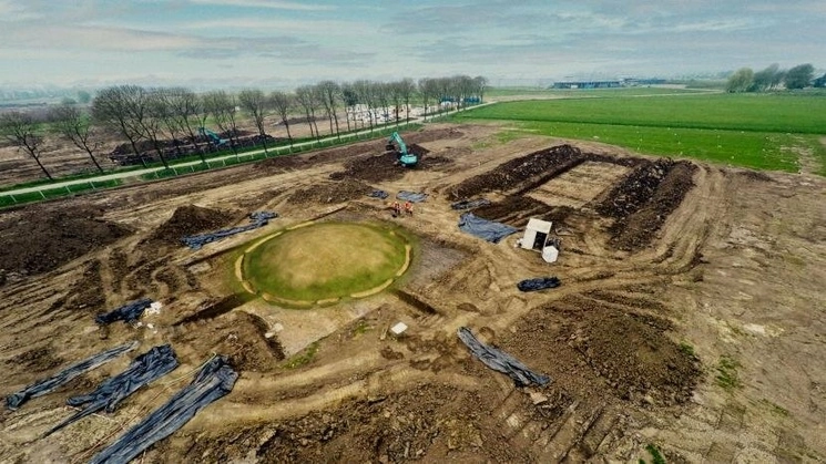 Arqueólogos descubrieron un santuario en el centro de los Países Bajos que creen que pudo haber tenido un propósito similar al de Stonehenge. Foto tomada del sitio de https://www.tiel.nl