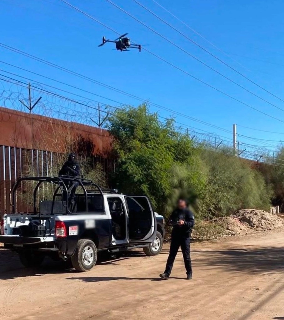 Tras el descubrimiento, las autoridades activaron protocolos de seguridad y reforzaron la vigilancia en el área. Este hallazgo subraya la constante presión que enfrenta la región fronteriza, considerada un corredor clave para actividades ilícitas debido a su ubicación estratégica y el intenso flujo migratorio entre México y Estados Unidos. Foto Cristina Gómez Lima  
