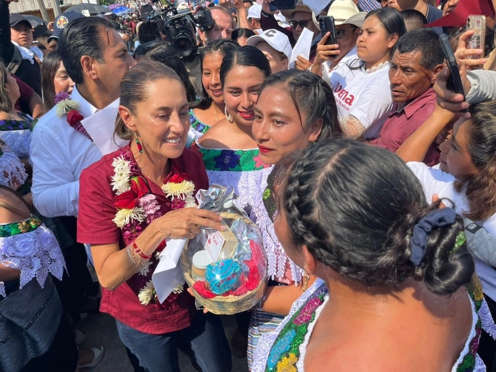 Claudia Sheinbaum, candidata presidencial de la coalición Sigamos Haciendo Historia, tuvo mítines en las localidades chiapanecas de Tila y Chilón. Foto La Jornada.