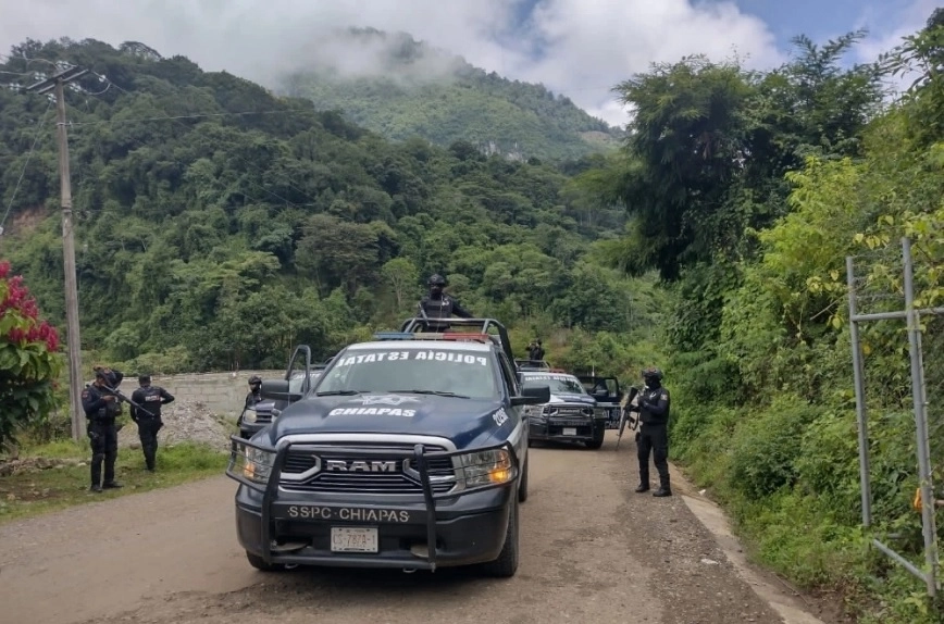 “A quienes no ven la guerra con indiferencia ‘Chiapas al borde de la Guerra Civil’ fue el título del comunicado del EZLN del 19 de septiembre de 2021. Foto ‘La Jornada’/ archivo
