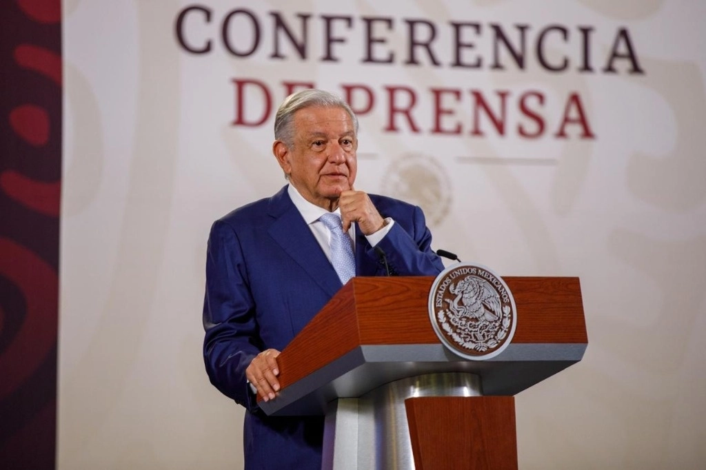 El presidente Andrés Manuel López Obrador durante su conferencia matutina en Palacio Nacional, el 23 de abril de 2024. Foto Pablo Ramos
