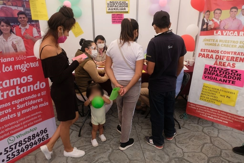 Las mexicanas con educación media superior y superior son quienes más sufren el desempleo, al sumar 526 mil 922 al cierre de noviembre. Foto José Antonio López / Archivo