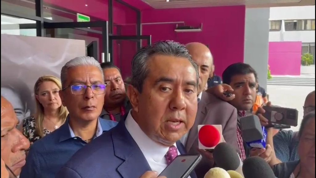 El presidente de la Comisión de Fiscalización del INE, Jorge Montaño, informó que el auditor Ricardo Badin Sucar será el encargado de informar acerca de las propiedades y deudas del PRD. Foto Fabiola Martínez 